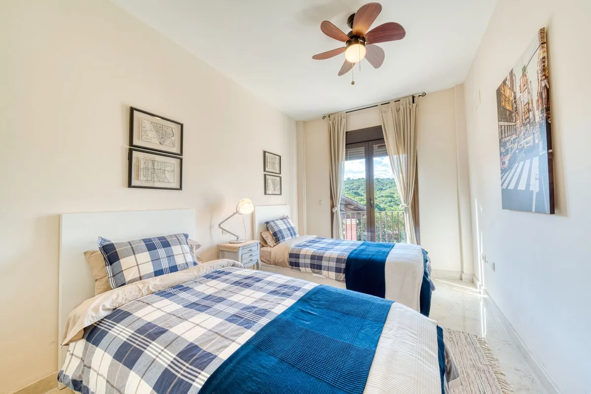 cae080a5-e680-4d2e-b9d3-67987653c9bb