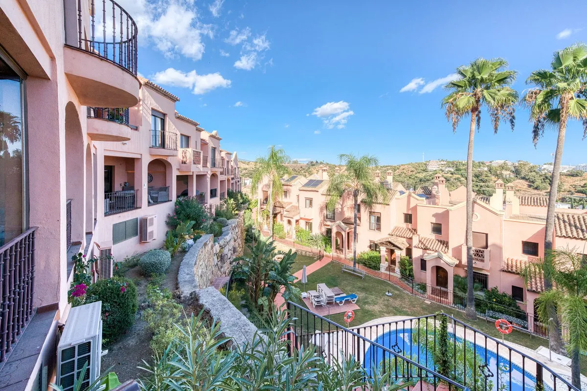 f0aad0cd-f27d-40ea-87d3-5c96ba481e49