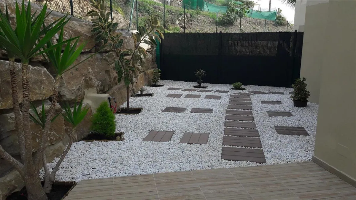 081881d7-35ef-473c-8fe6-d165ceb31077