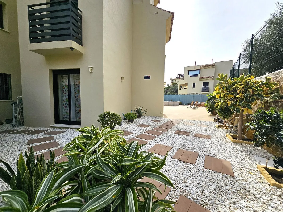 a325bc6d-418c-4a0b-ad3f-89ce899b9d18