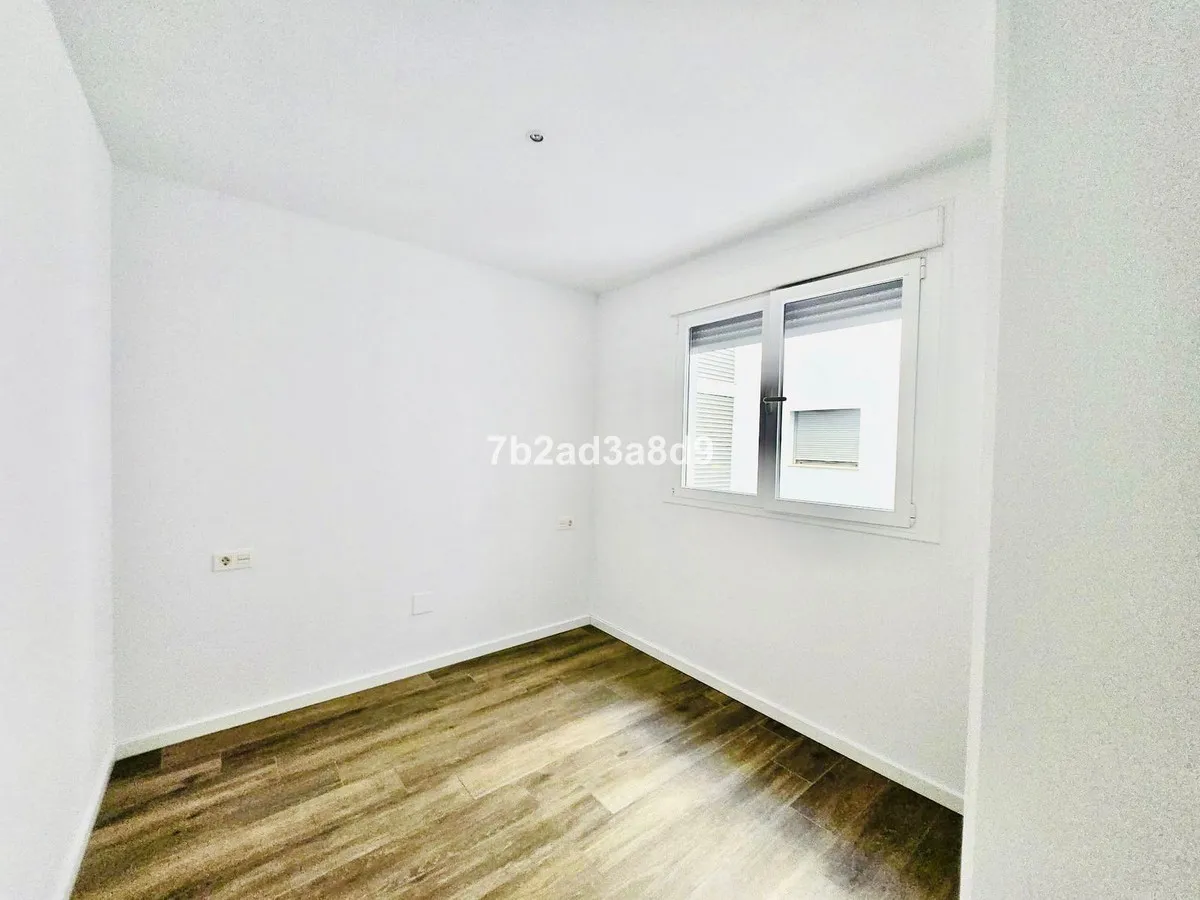 f13b8de8-a701-45aa-8acb-b1ce51e3d883