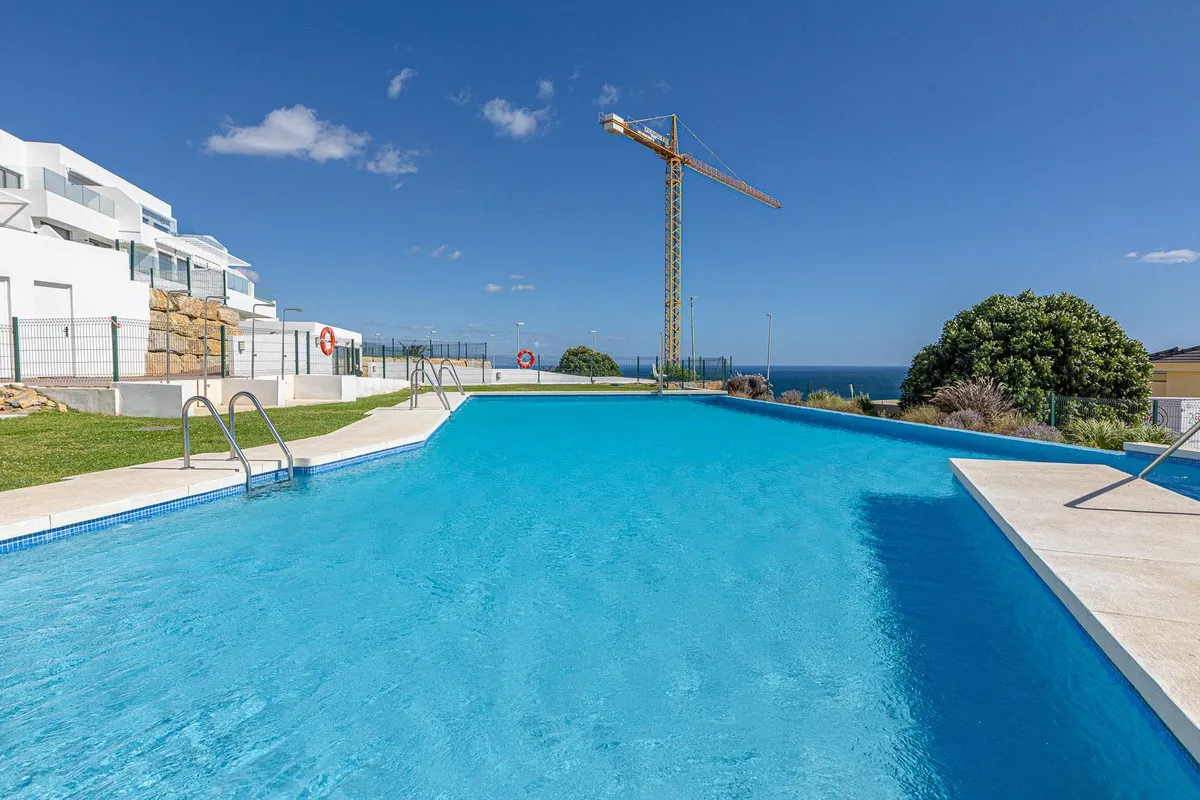 8e6ea4cb-92df-413a-b686-d73e82512fba