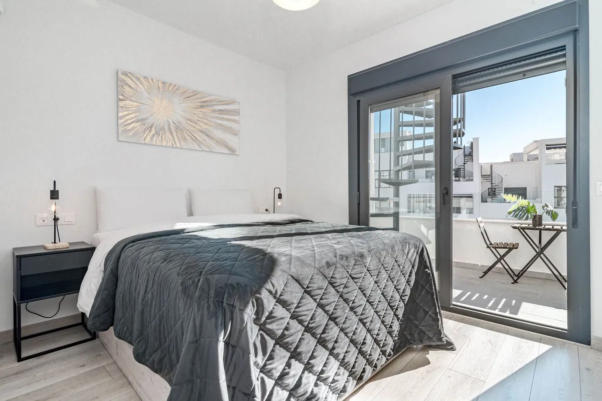 7cfd6130-5bc4-4fc1-bd73-61f5e1eaa7e9