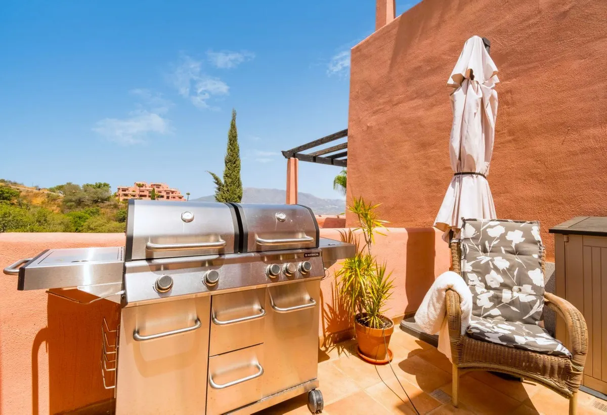 15d3317b-9f10-4ca0-b69b-675e2385883b