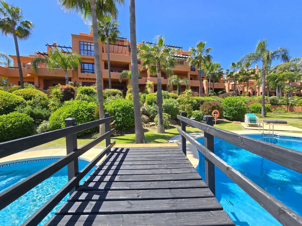 821bab77-3cf2-42ec-a5e8-873c01283b4a