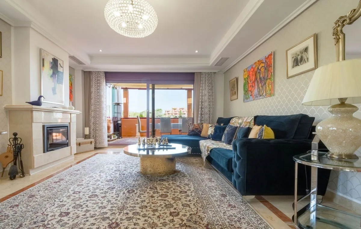 caee8471-91c3-4f8b-8a70-9a2c9635734e