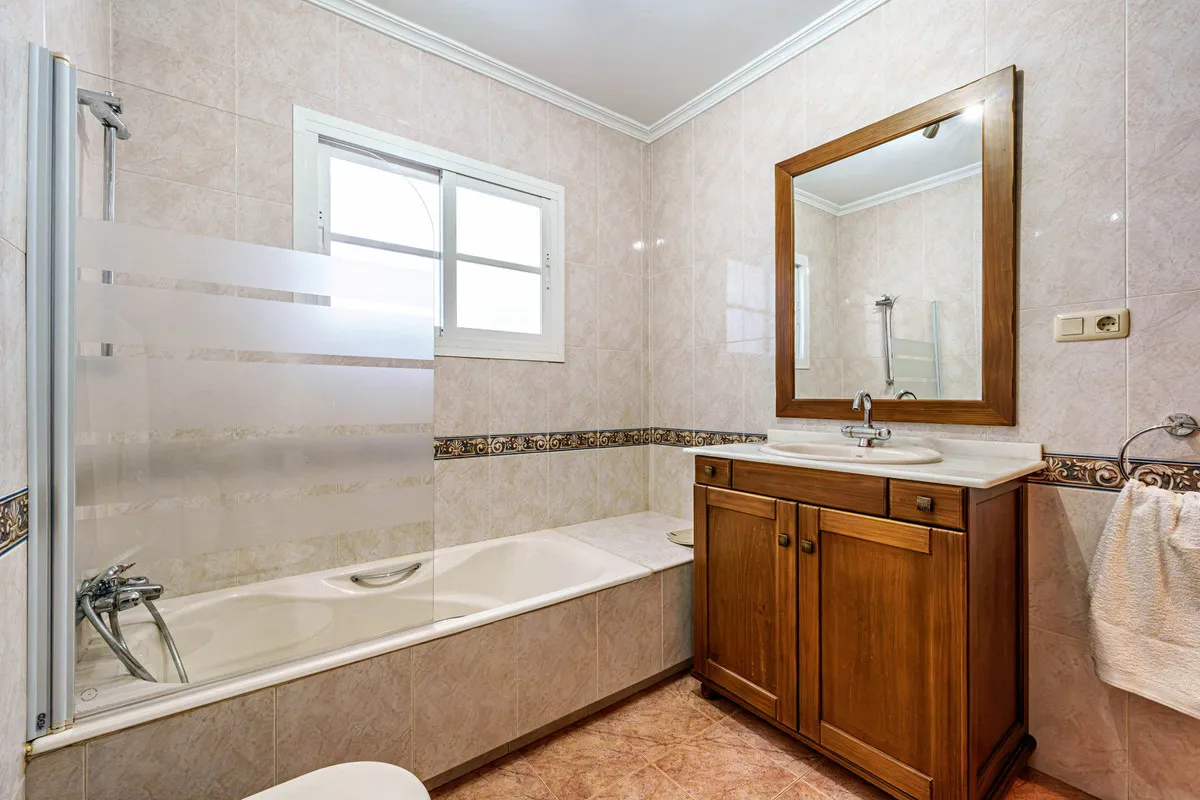 d0880edf-46a3-4419-81a6-0f9aea547eba