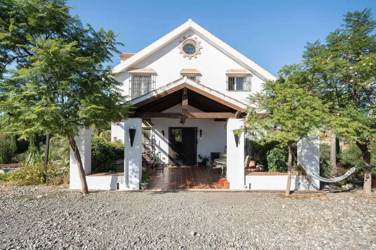 3f6bcc30-02ce-46ff-b25b-b0a8cf8b045f