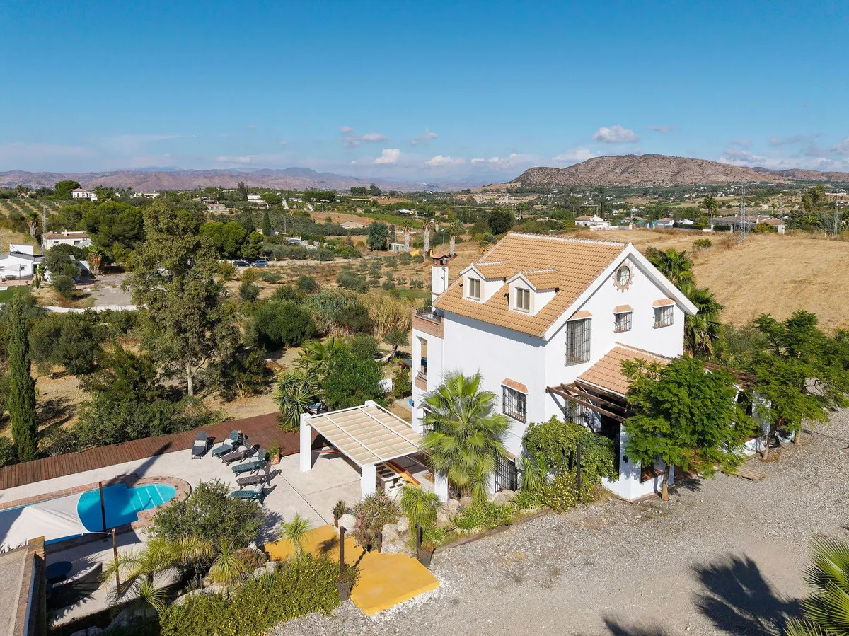 90edc3b9-5f20-45c0-b833-b3707493f87d