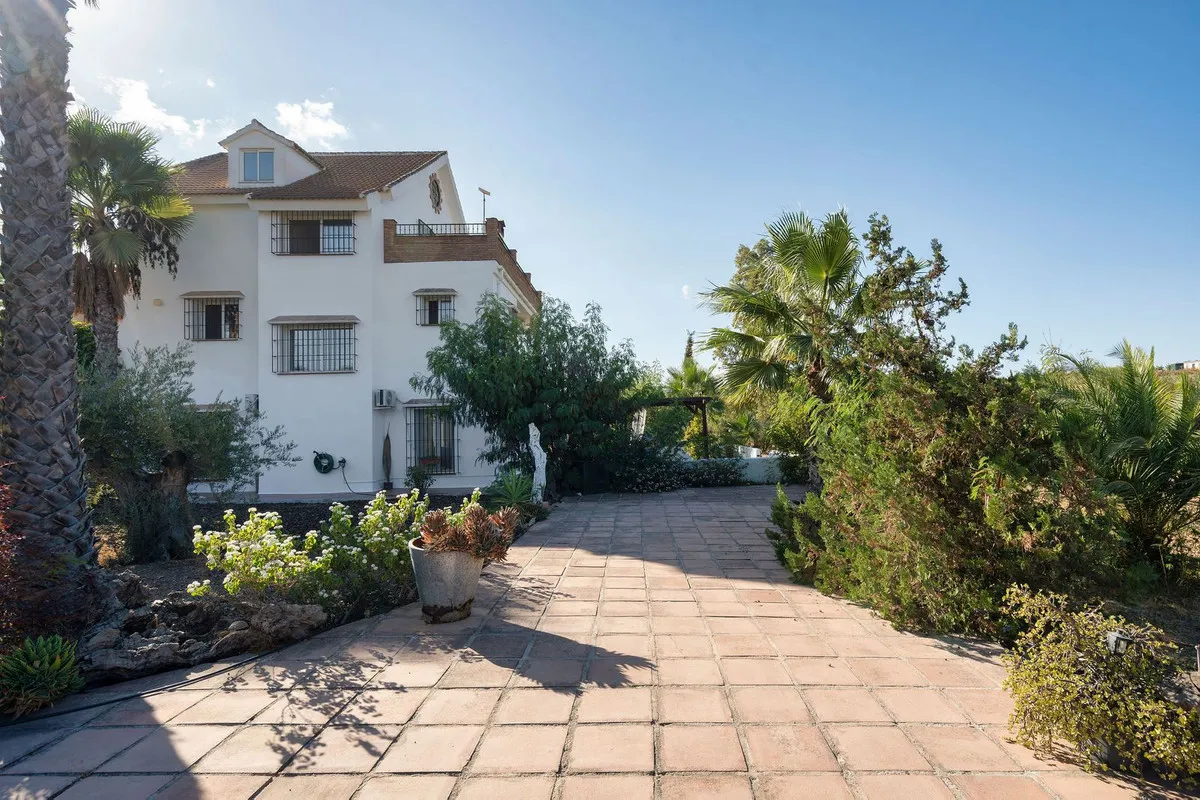 934ea730-6fd8-4d6d-bf68-876b04817318