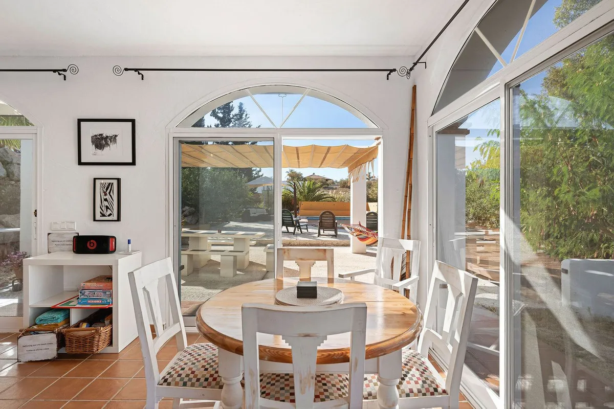 c617eba5-d8c7-4e41-adfc-4f25ba37dc54