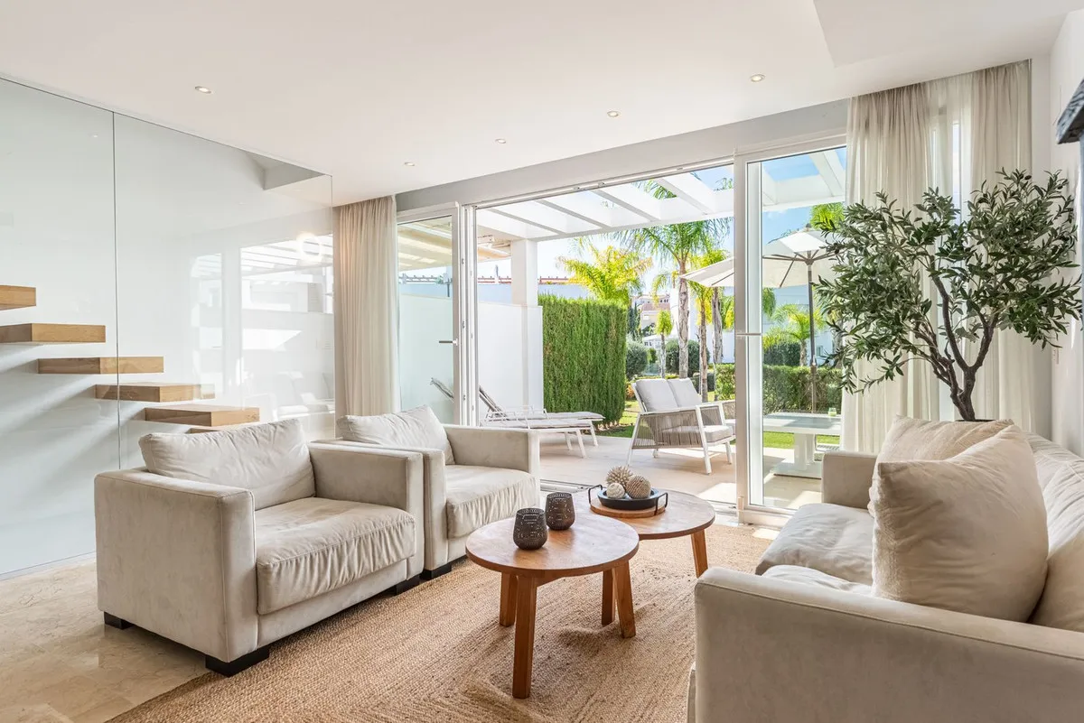 44d23a37-f3f9-4a79-ad86-14ddf0b0103e