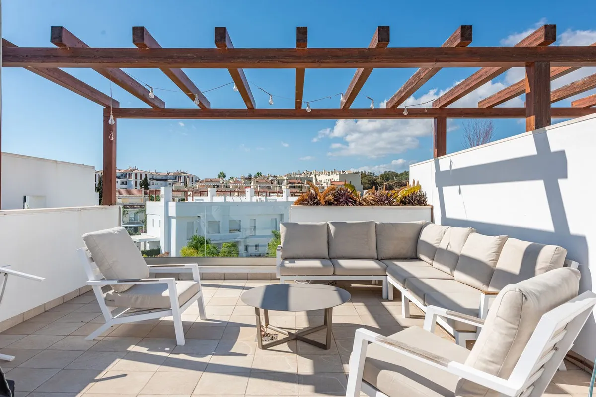 84c8b1eb-286a-488b-84d3-1e3553ef7321