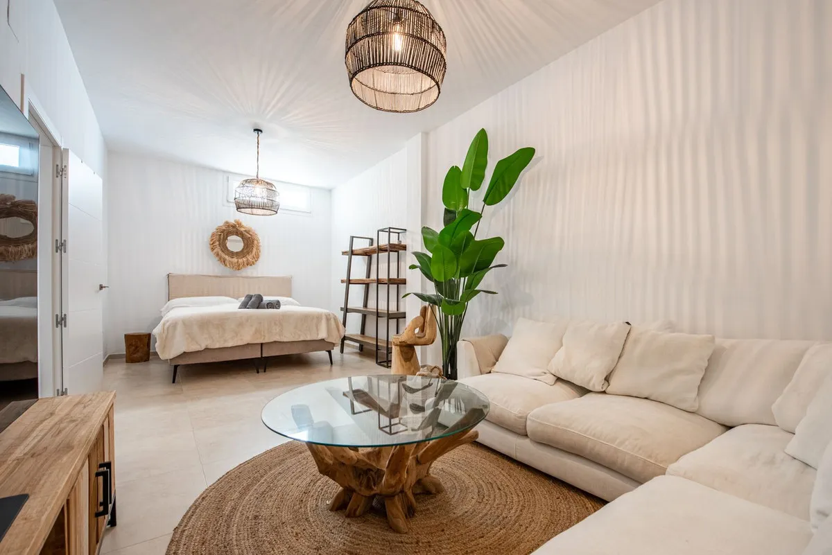 aefcc987-a3ad-4495-be3a-656397166c2a