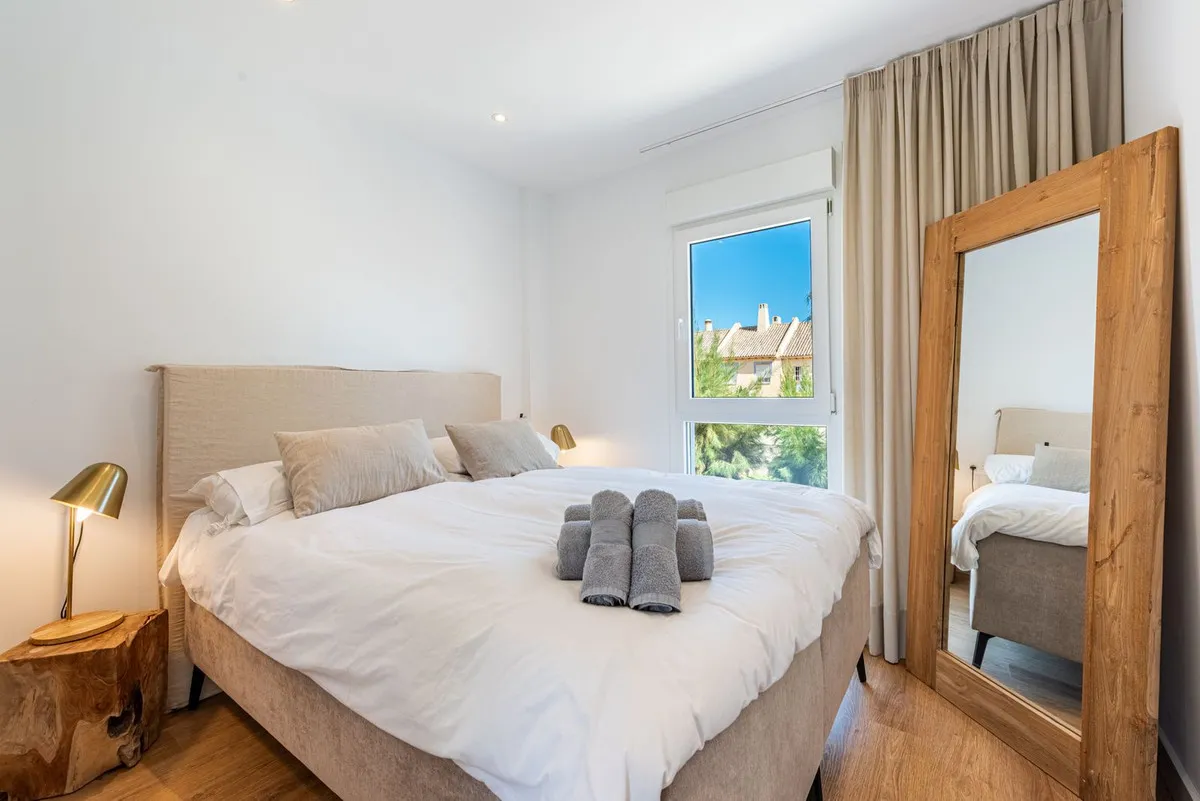 ffcff0a1-f2d8-4935-adcf-055f8dc03248