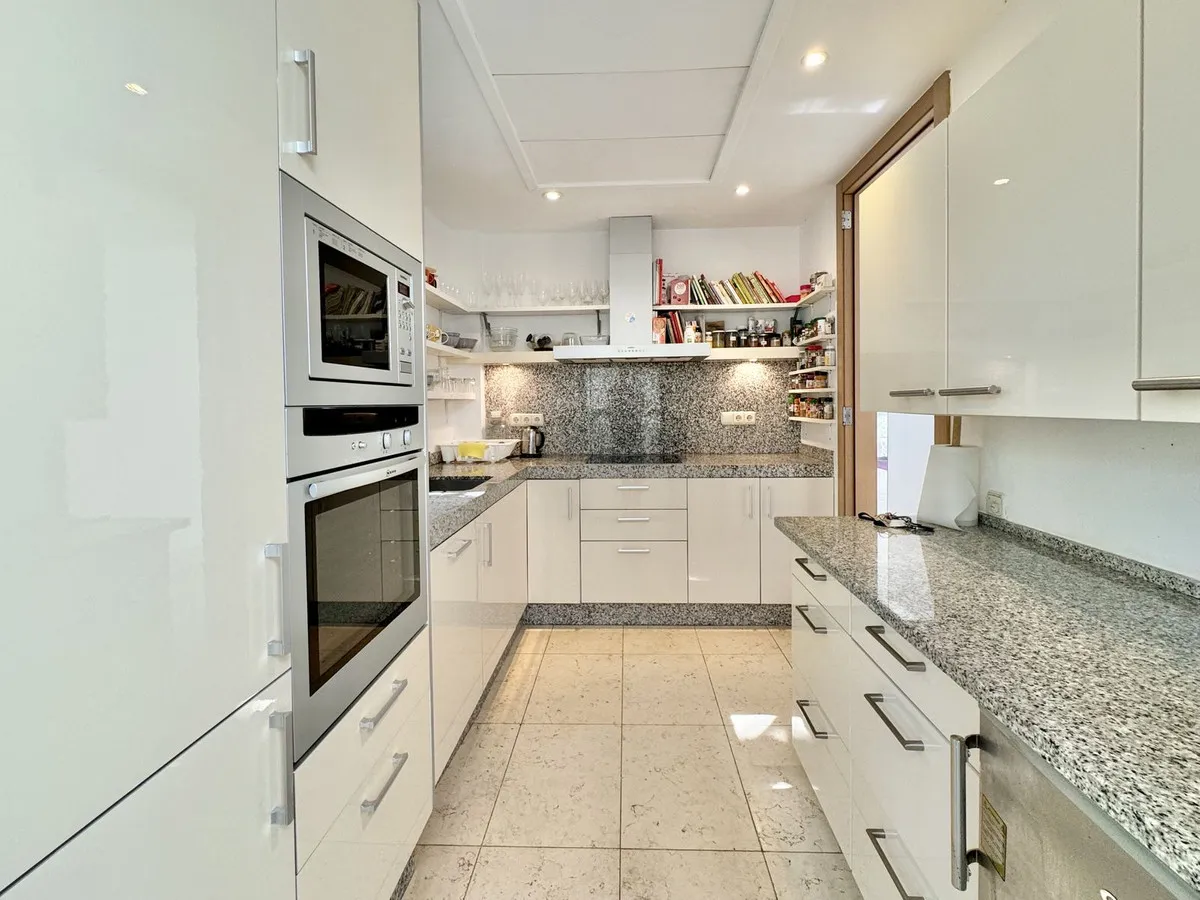 6df2299f-84c7-42fc-89cc-7a033d292bd1