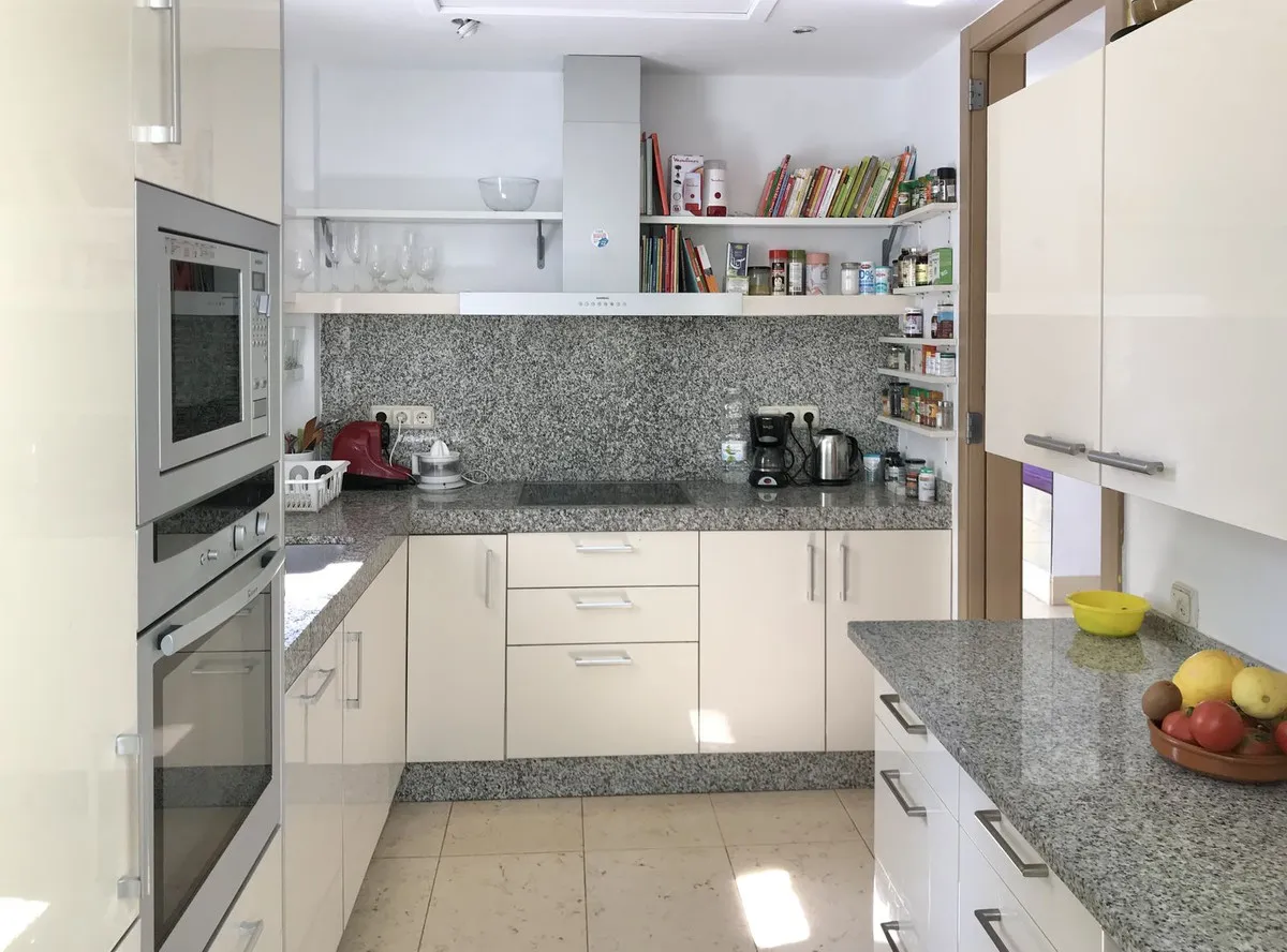 c86df0d0-f221-461e-94ac-00347a9b0833