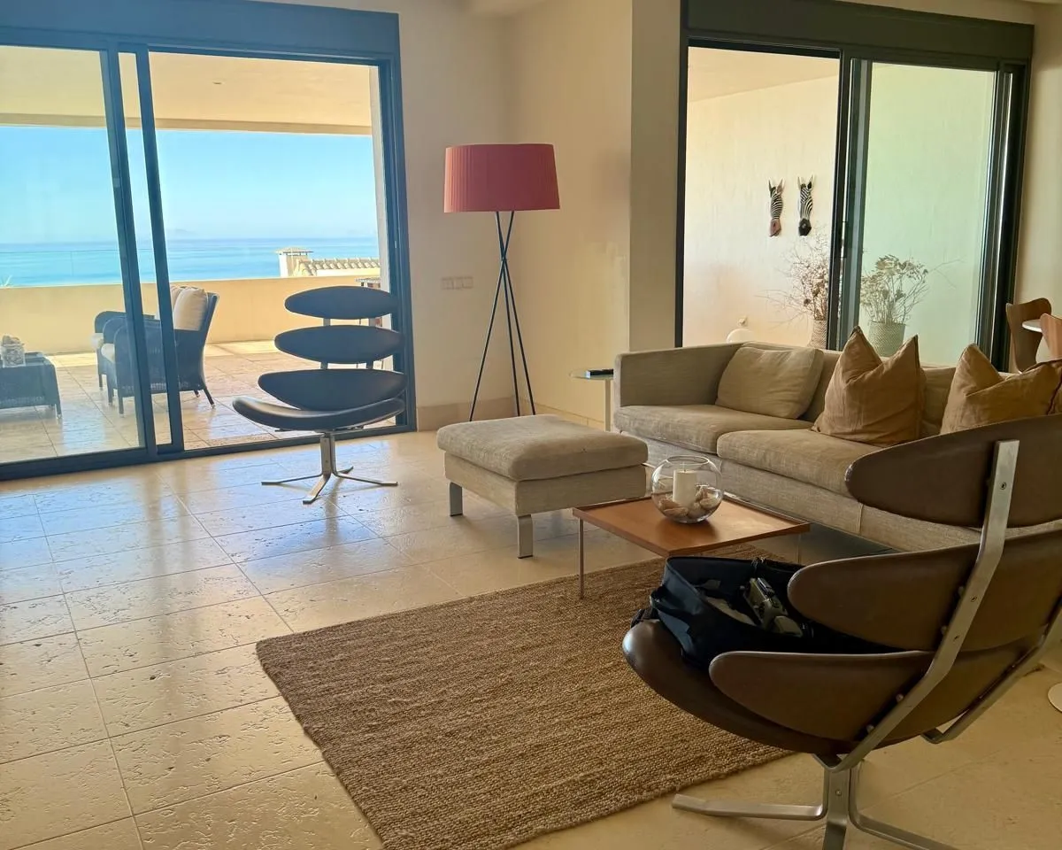 539ce070-5d7f-4cde-a51a-a2581f3c1967