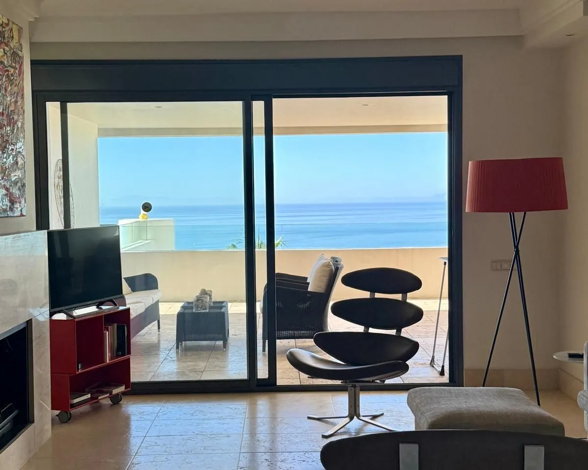 c4bad120-90da-4e70-aa8d-04a45356b191