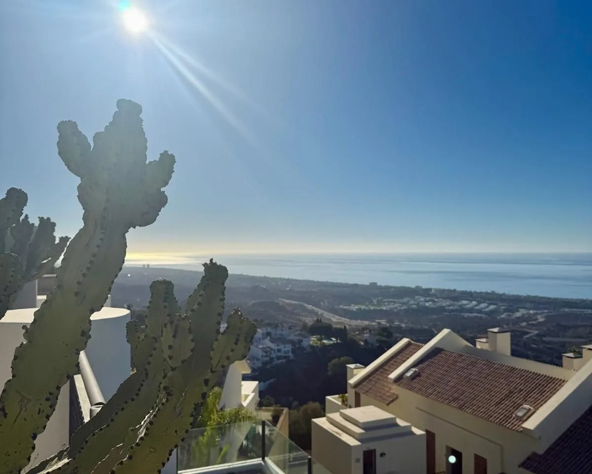 ee8216ce-91f3-4c64-9b43-af4030f9c213