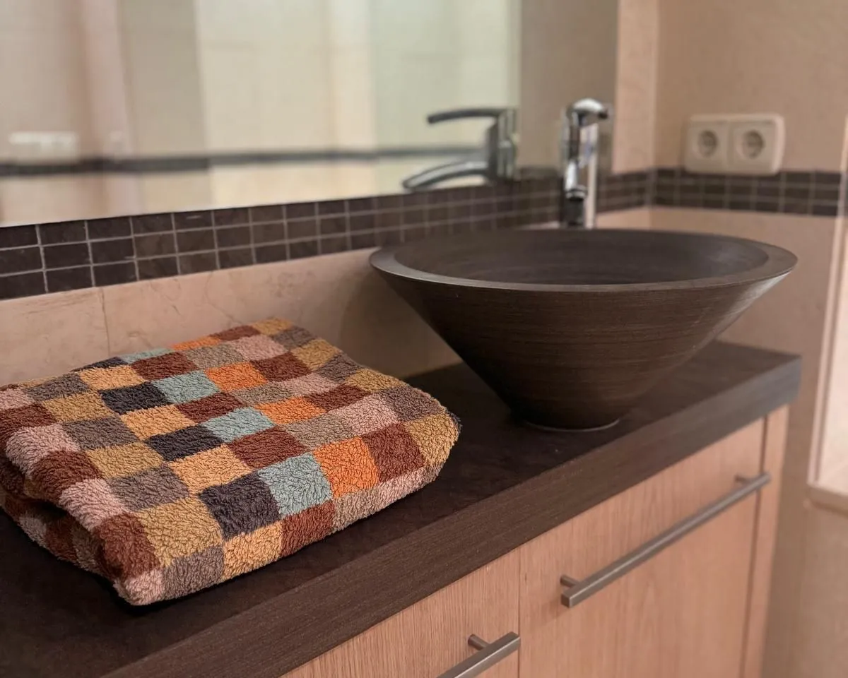 f87add19-4fd7-426c-9530-0d2b1bb64672