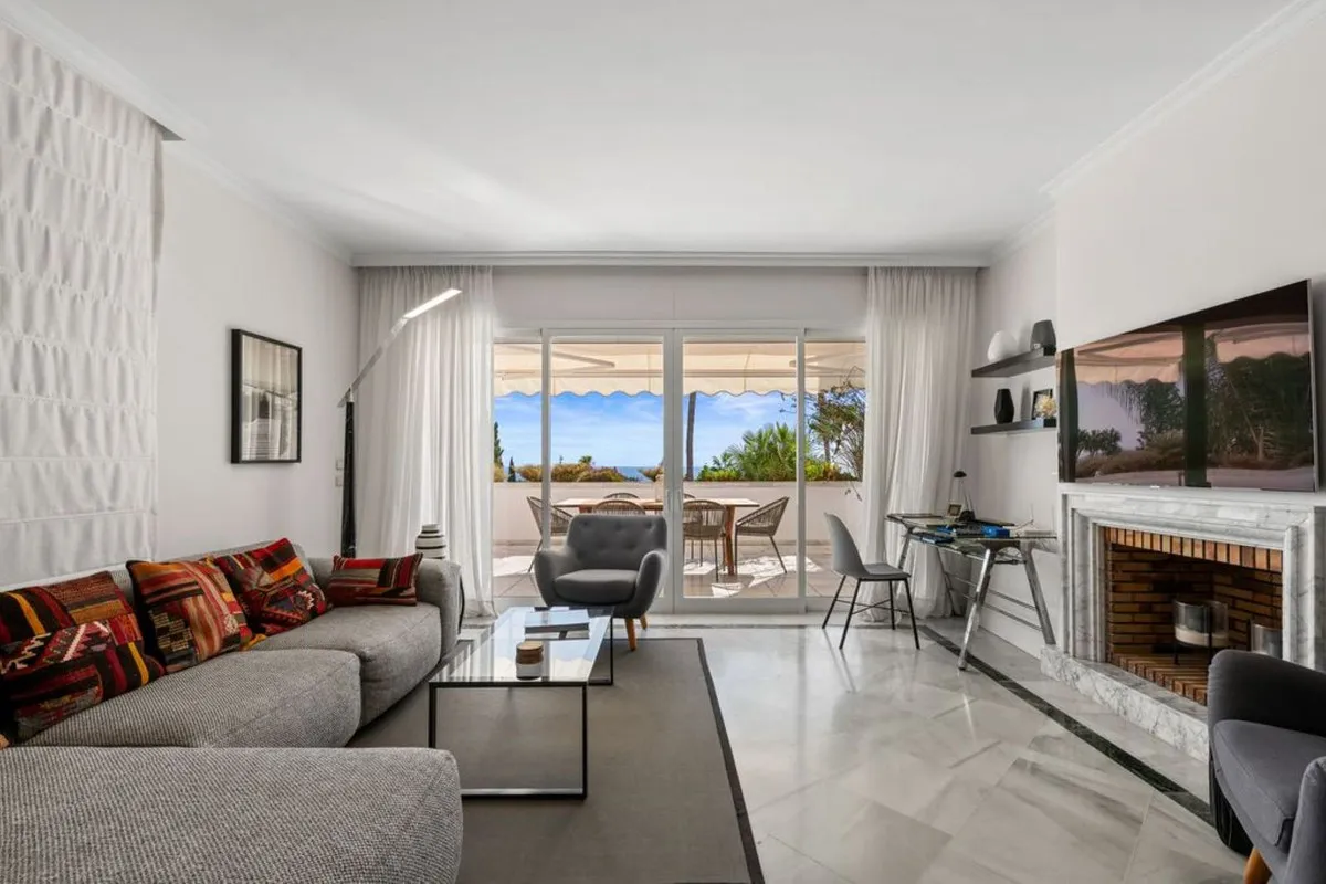 172b85c6-c1d8-47f6-8027-684dfa648b34