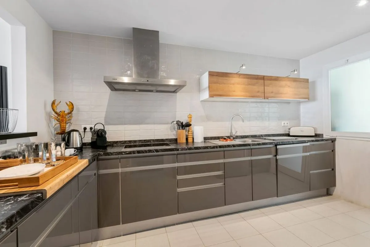 395bff71-2216-4238-9881-c5c7e8eae5a9