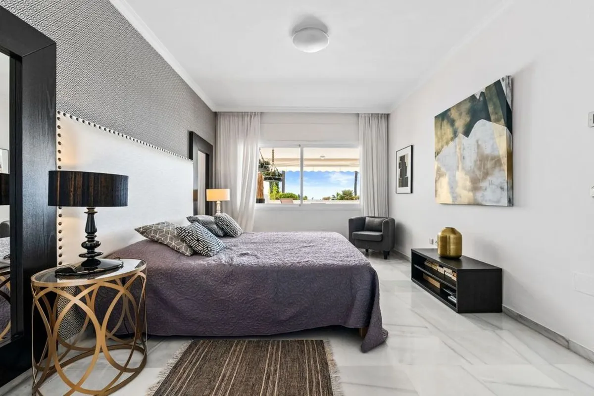 5af89730-bf70-405e-95d7-aa1bb2098753