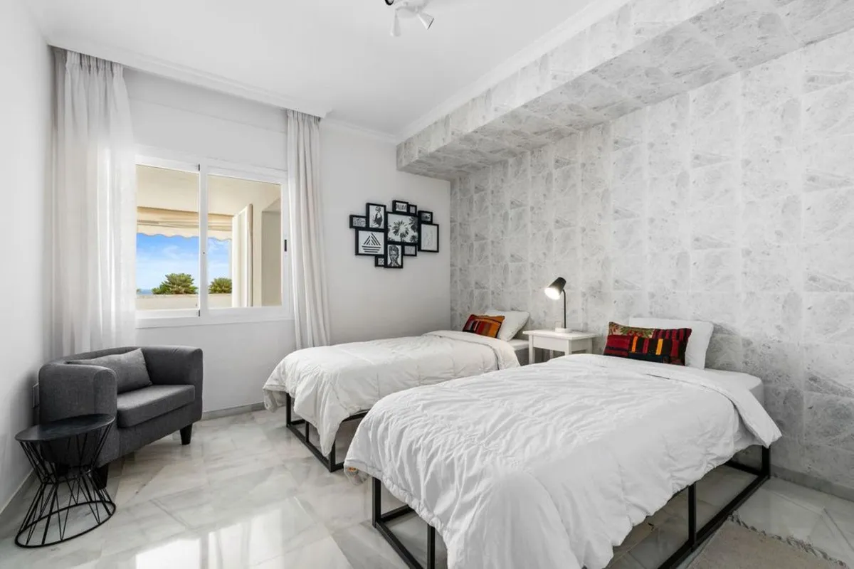 d8522e3e-0dfa-4278-94e4-f4e868b261f8