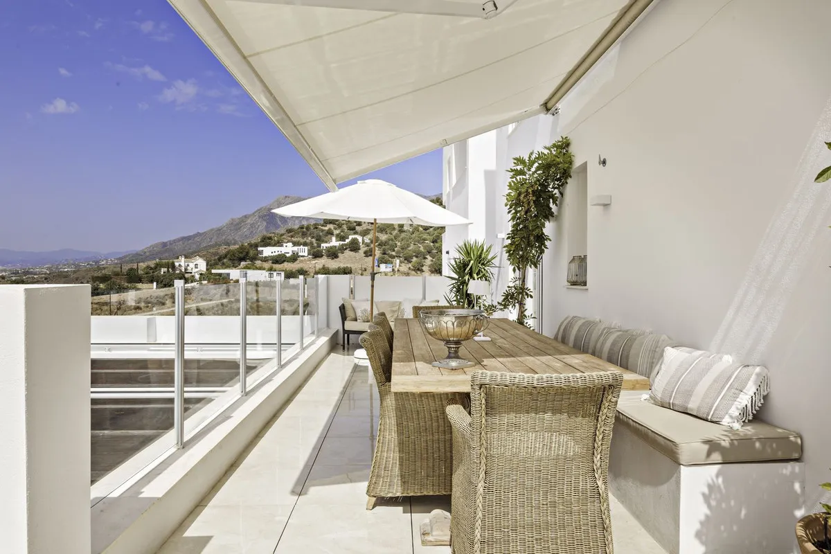 5747b7c6-6d72-417d-8442-000a75c2cfe6