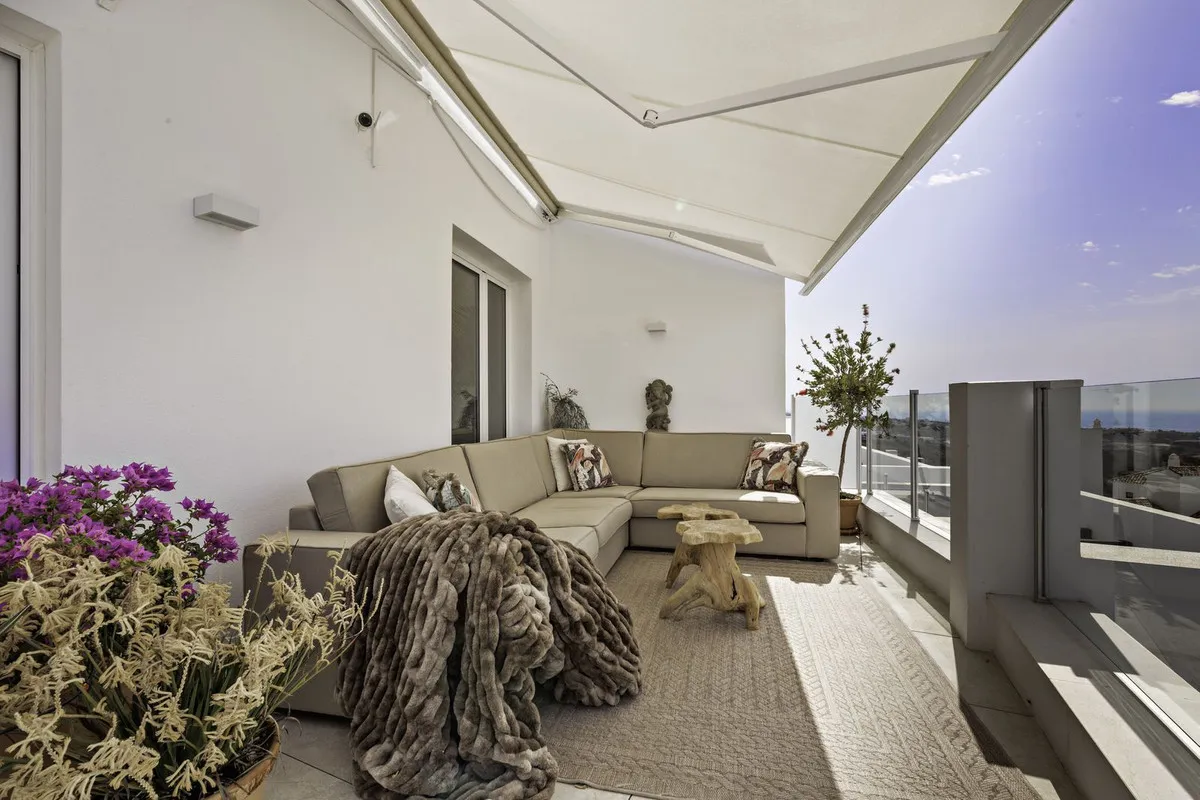 5f09aeb7-6cc6-4057-9a4c-e9b4cdc5be77