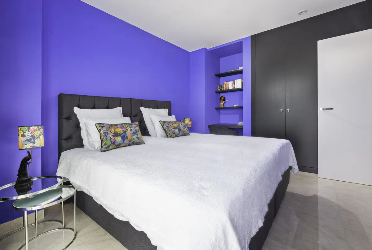 aea33d13-12fd-42d8-a9cb-79b233cef565