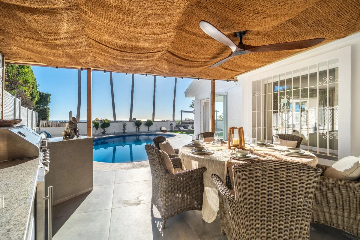 3801d6a7-f8f5-49fa-8155-80385ee9875a