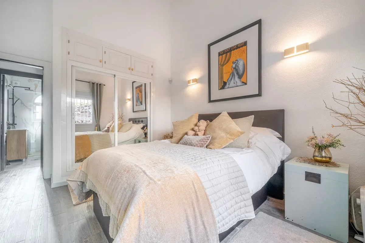 5bb7ad24-8f26-4bcc-bde0-bcac8e408d79