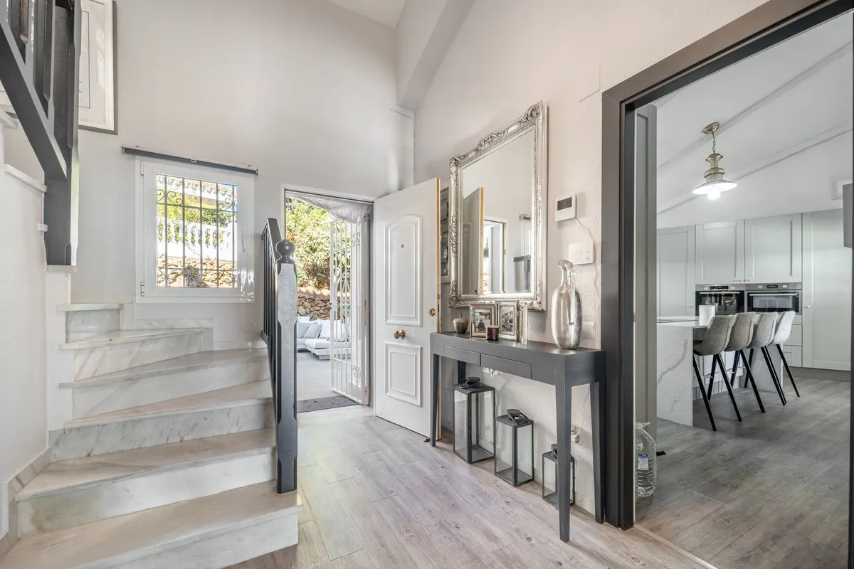 612452f8-a395-435e-9d51-59e16b7d34e1