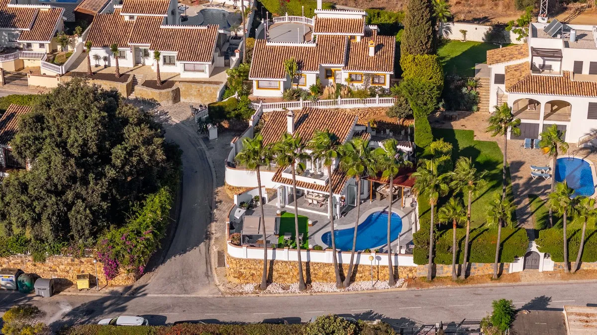 682af128-7a76-4f28-a6d6-c71674c32fc2