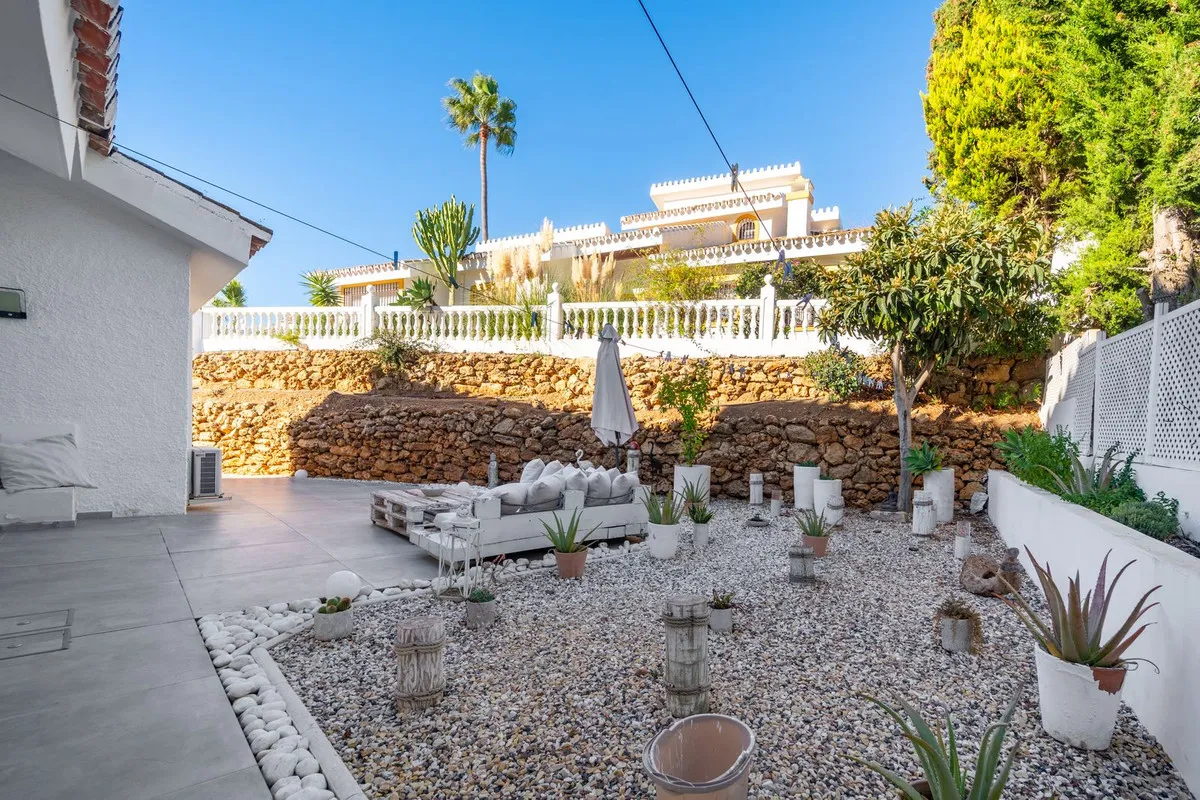 969e02b9-9199-4740-8da8-1545c9bb5d78