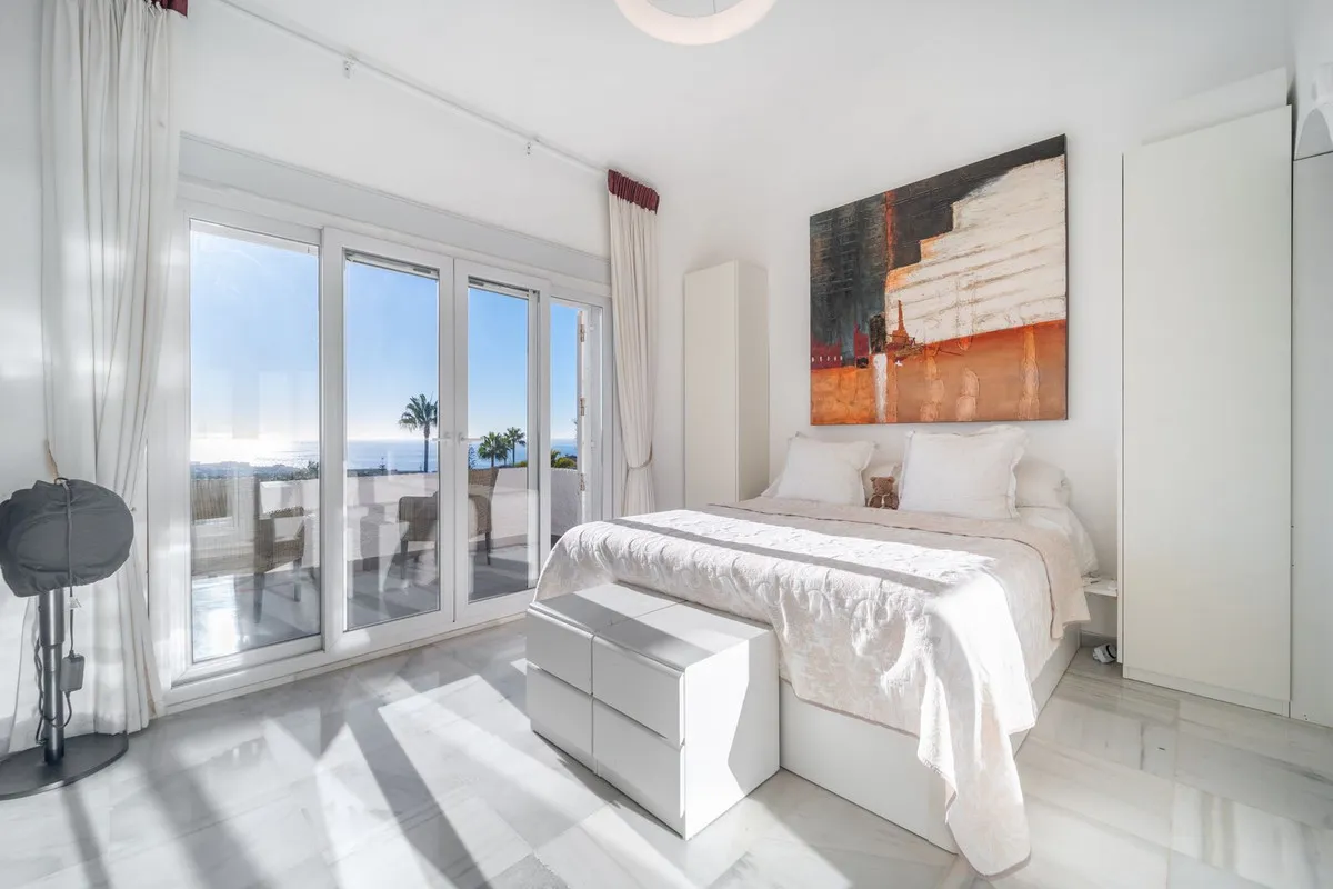 e94526ed-b2c6-477f-a99f-76dce4434ed6