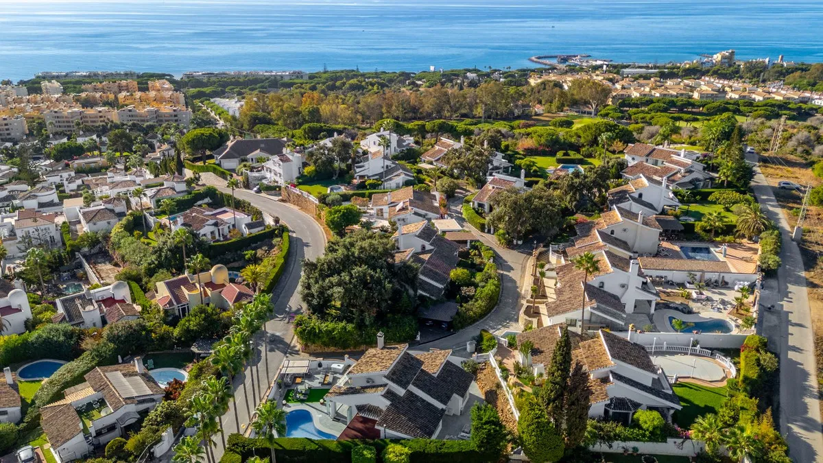 fbed2964-d3fd-4b89-ad3b-9e104f7c6909