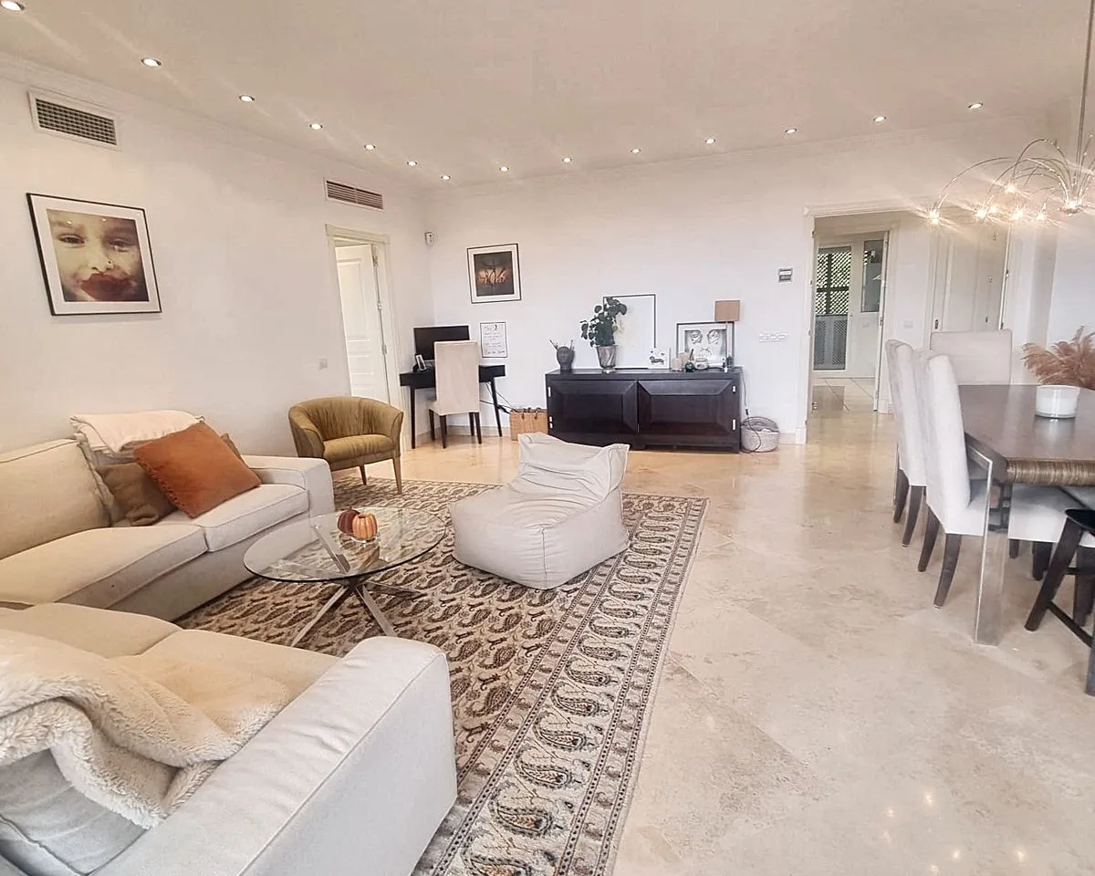 b5a0286c-b421-4d3b-90b2-b7d54c5a306e