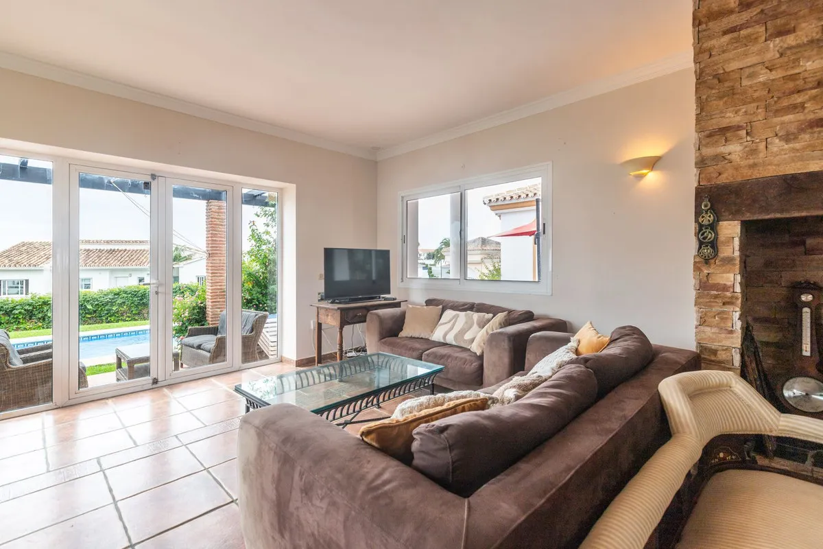 8fdb3eae-b1c7-4e1a-84e2-de8af692e512