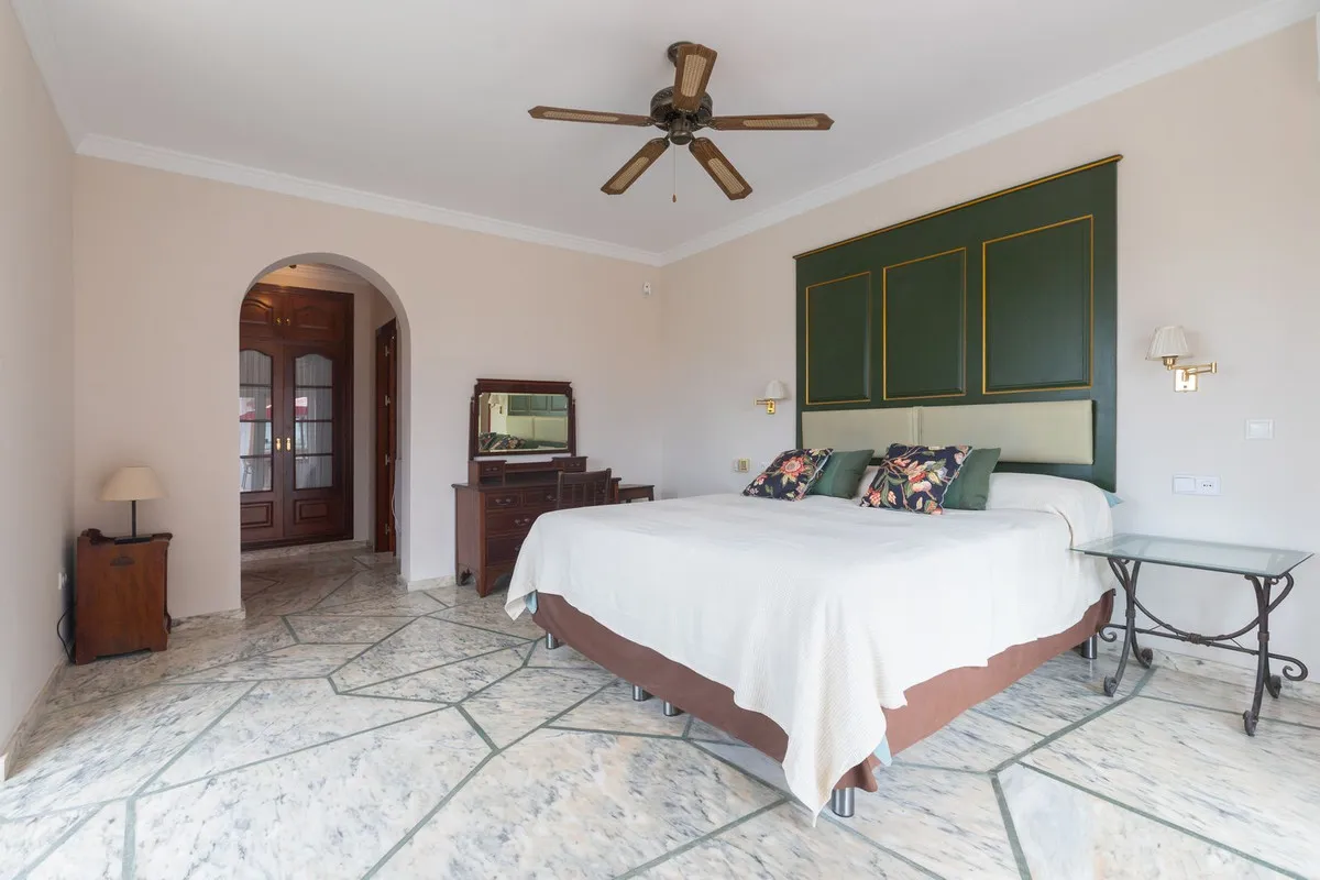 b30fa36a-0ab3-4e10-b062-82415728c83b