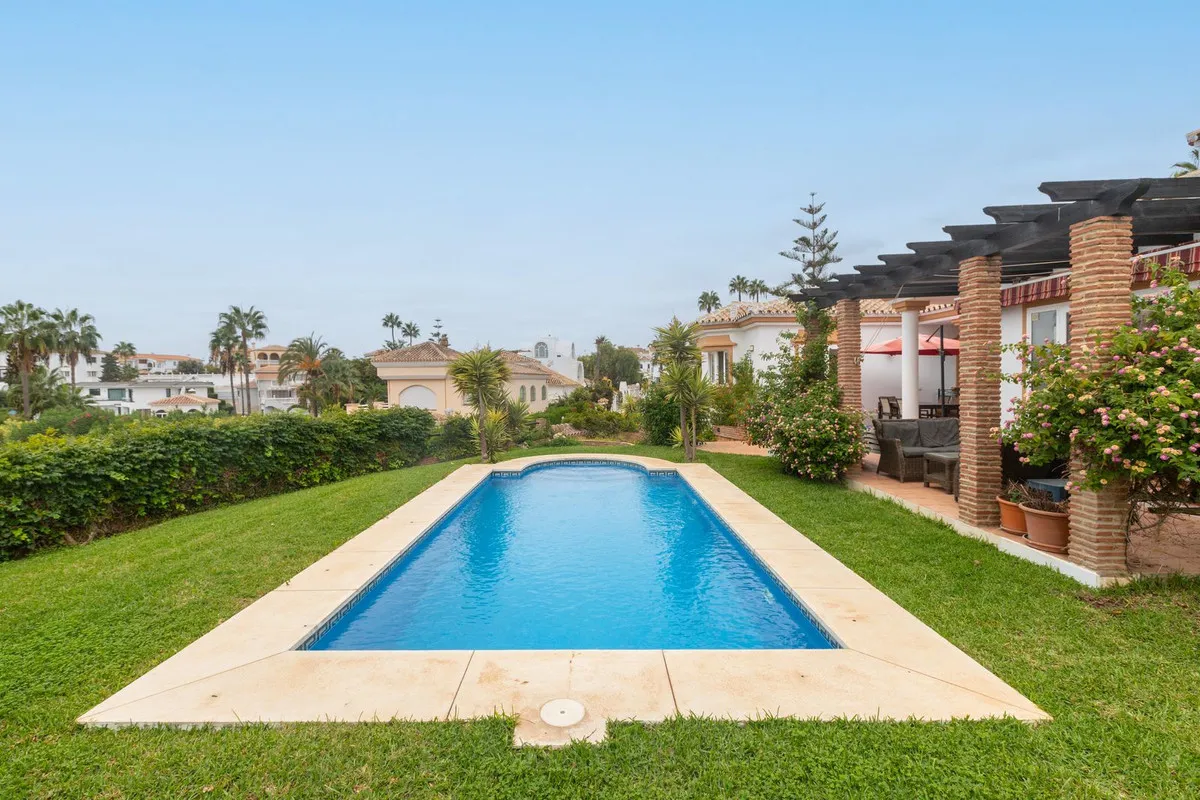 b52f7351-7eec-4785-aa87-7fa5f61c5cd6