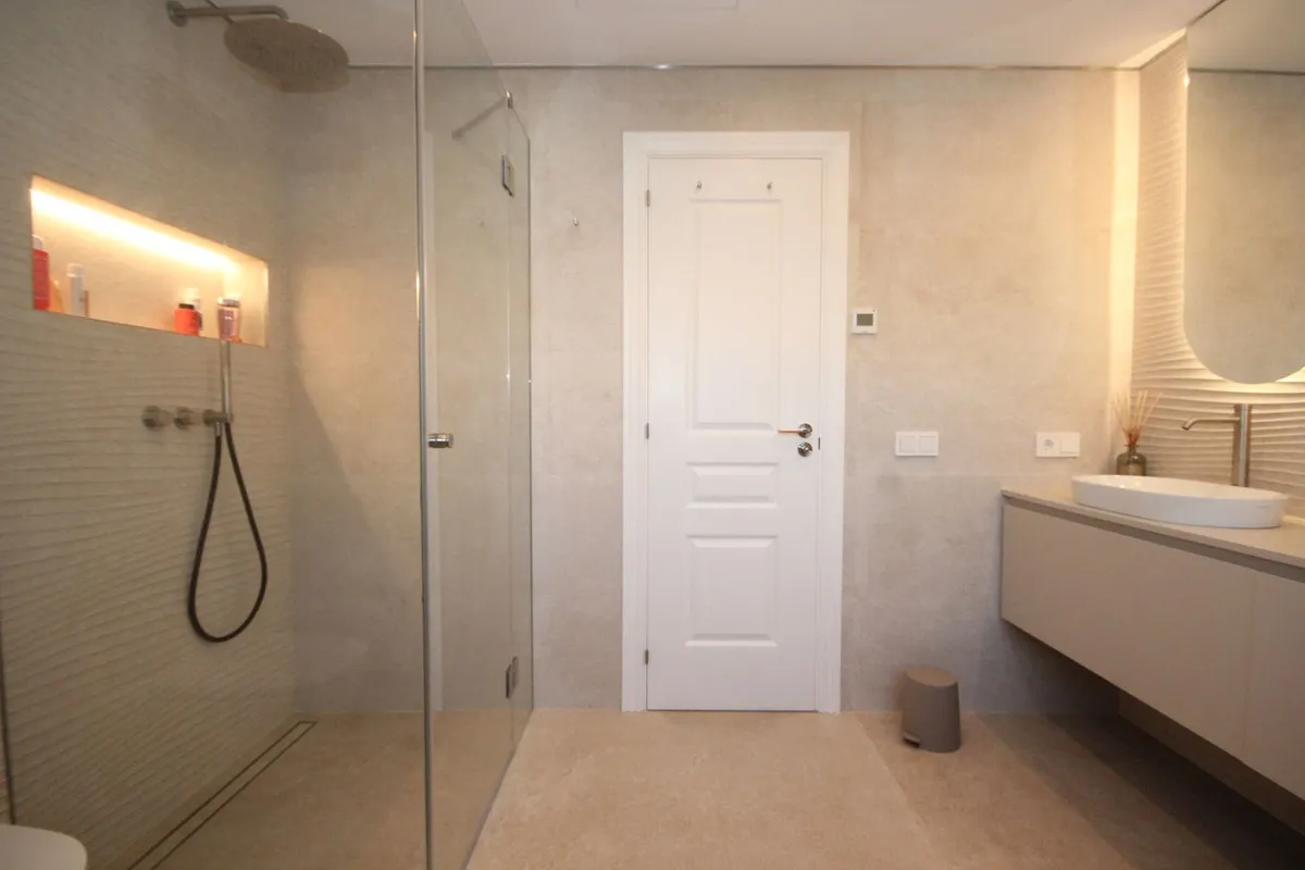 542e28af-389f-4f80-a165-e7a7d08d2eb8