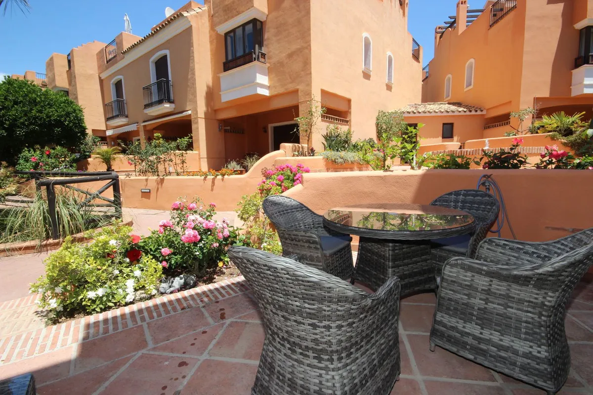 63d347f1-063b-4d79-88bc-f556fe0c4ce4