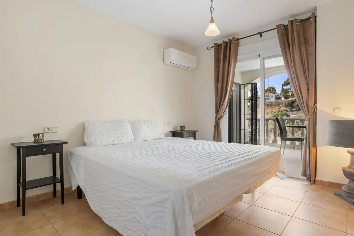 4faf7ef8-1ac6-48e7-b01f-312c1e3e9d4b