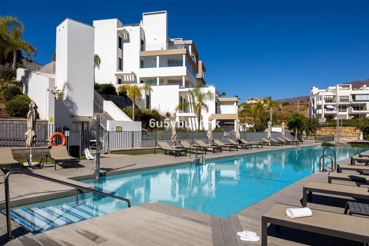 0f76ea4b-0fc0-4560-aac8-33582f0060dc