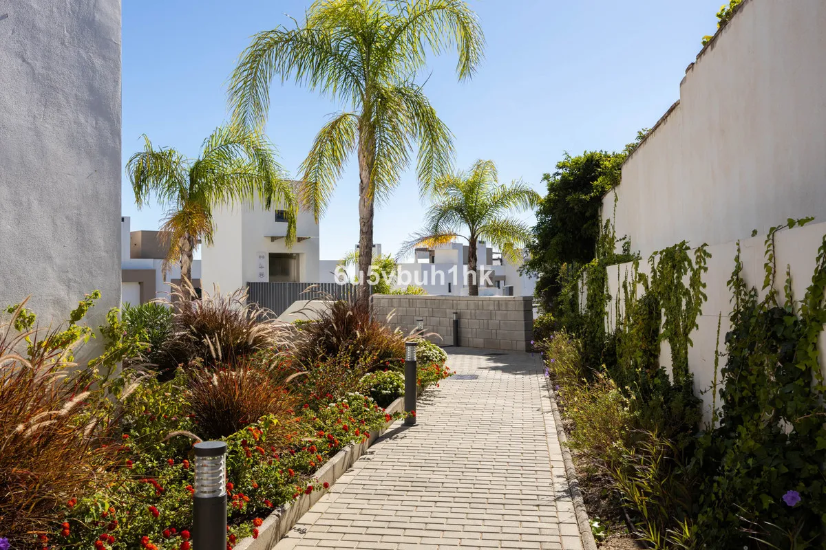 1bcac7dc-1612-42b7-9d67-616735739afa