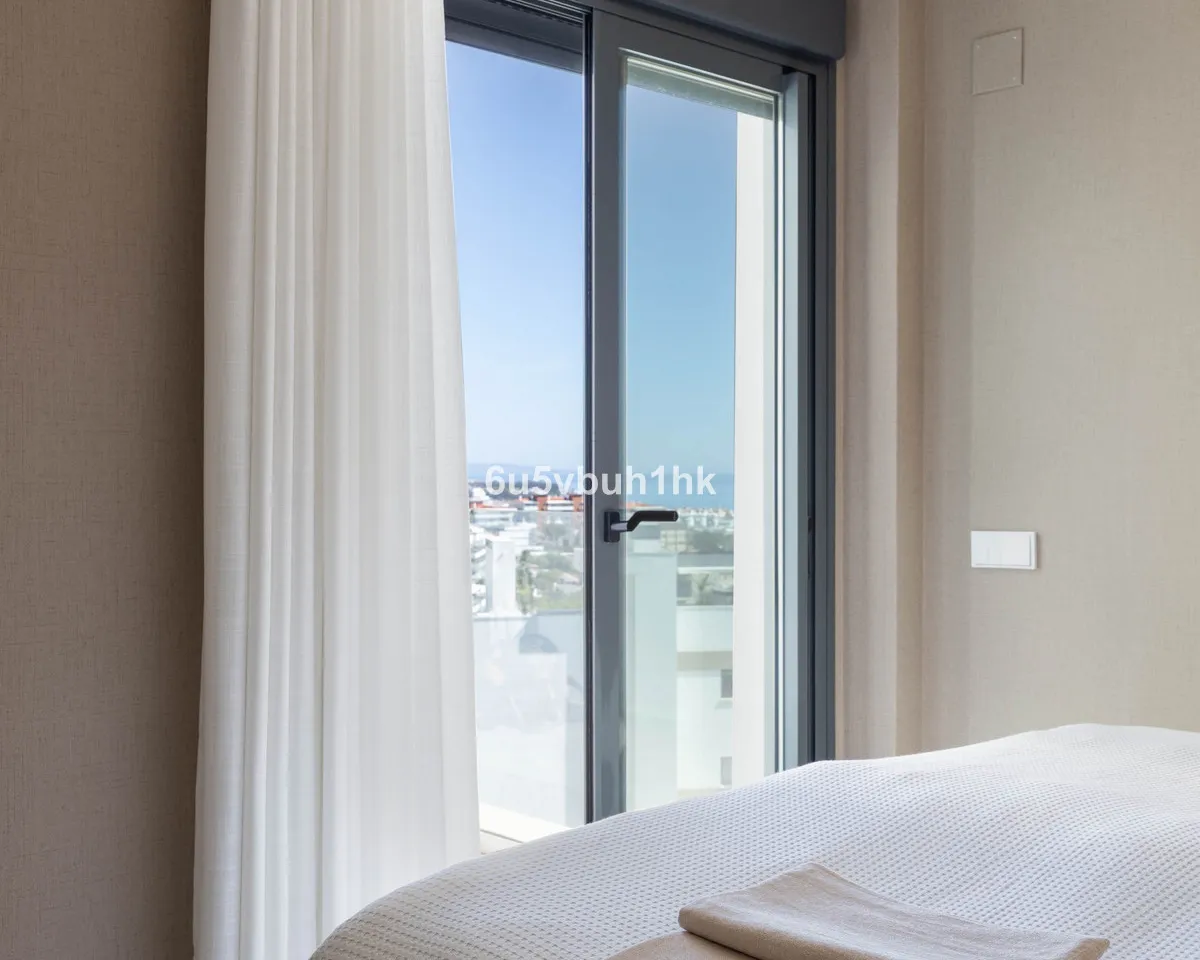 7cb891b0-29d2-42c3-a339-de97471b9315