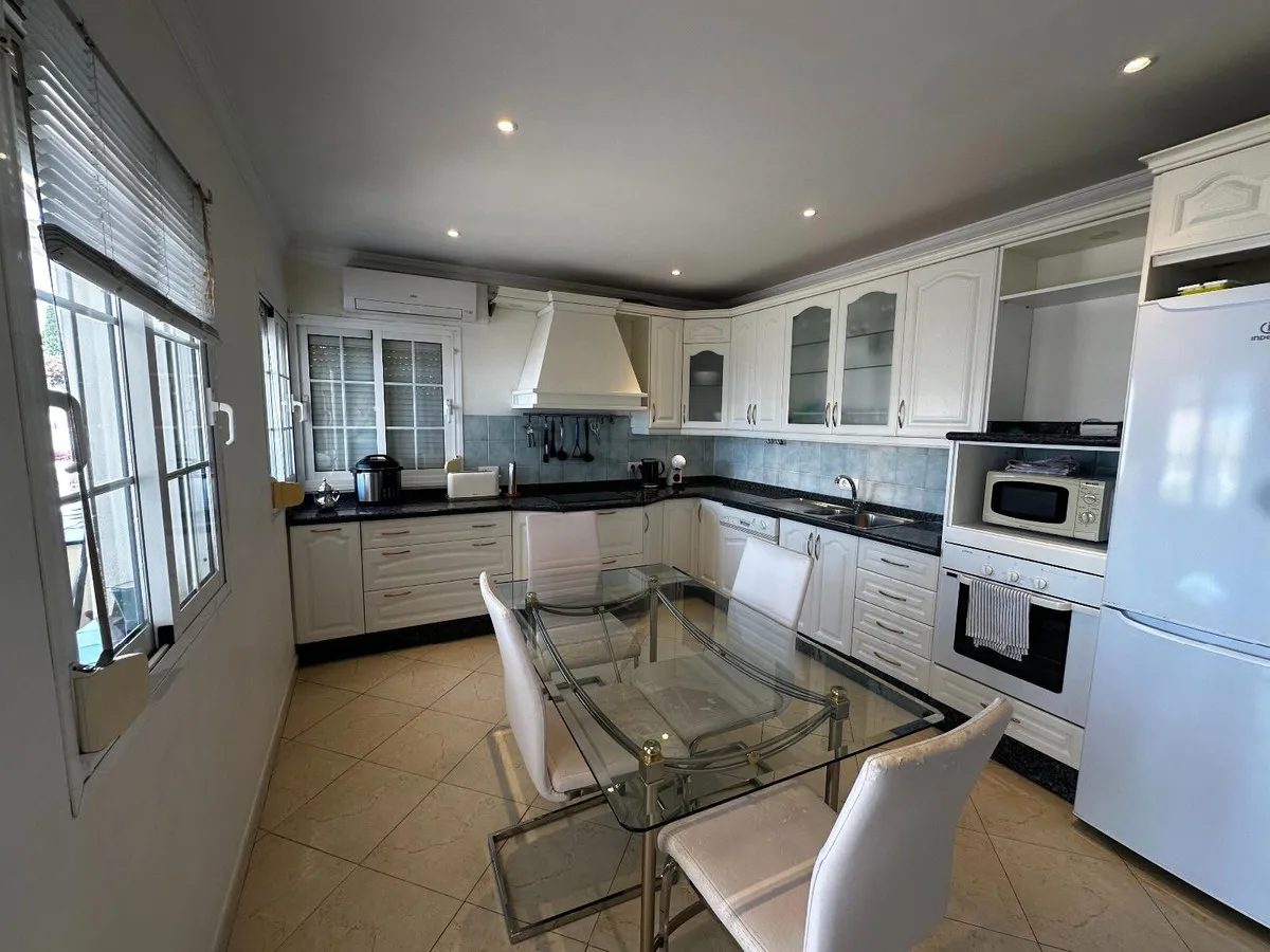 0fbdcd03-9deb-499f-91e6-5363392ba3ab